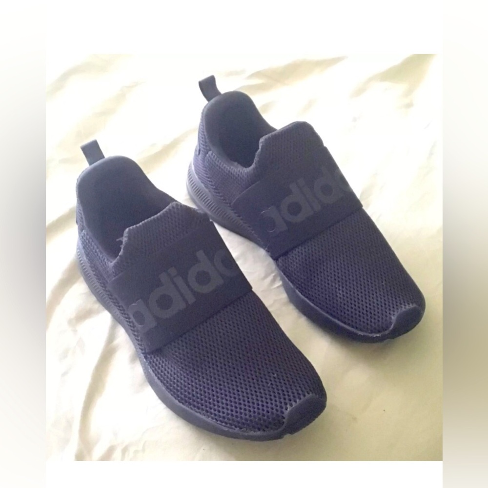 Men's Adidas Cloudfoam shoes Size 10